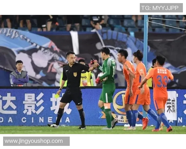 广州网球队实力引发热议球迷对球队表现的不同看法与争论